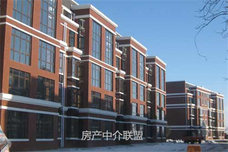 龙华园C2室1厅1卫70/12平13楼39万